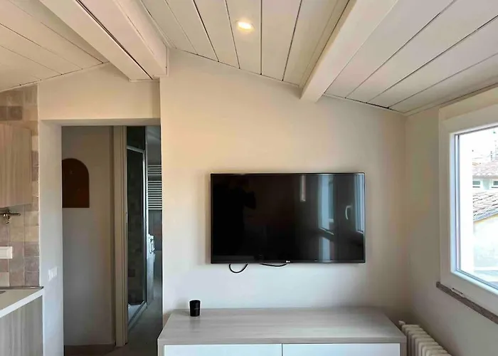 New! Uptown Terraces * Rom